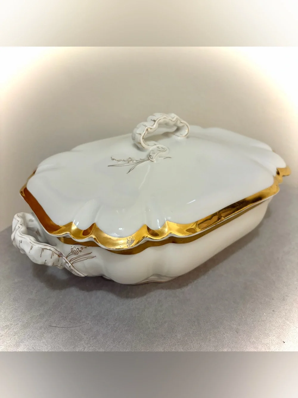 Antique Haviland & Co Limoges White Gold Covered Vegetable Serving Dish W/ Lid